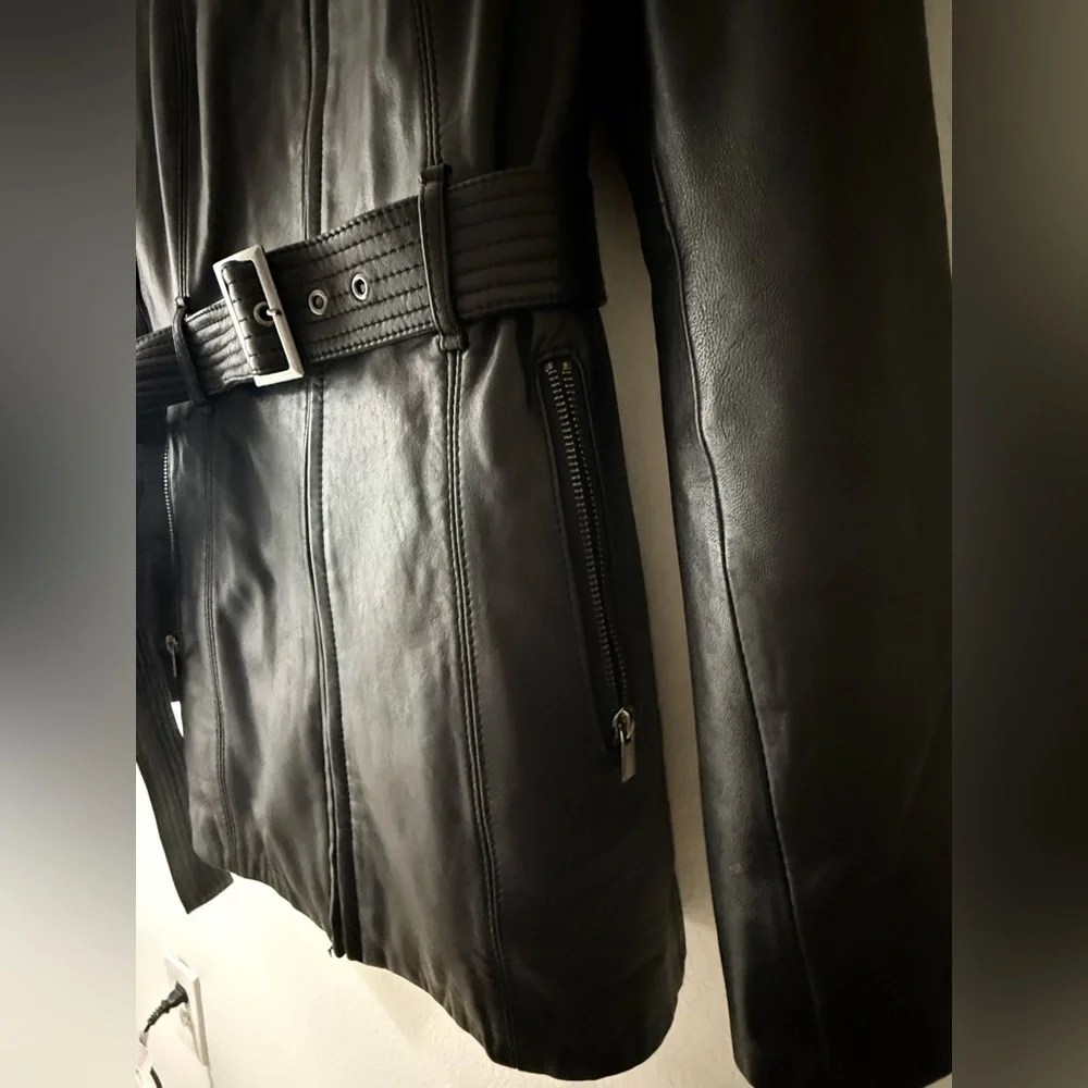 Wilson’s Black Leather Belted Jacket - Size M - Picture 8 of 16